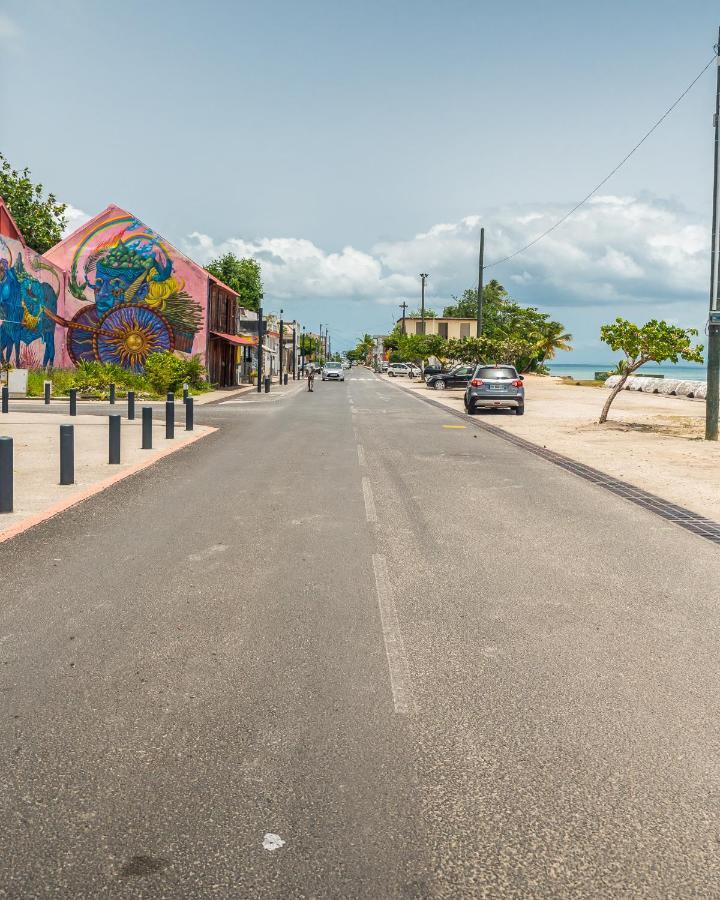 Studio Jacuzzis Et Piscine Au Centre Ville De Port-Louis Exterior foto